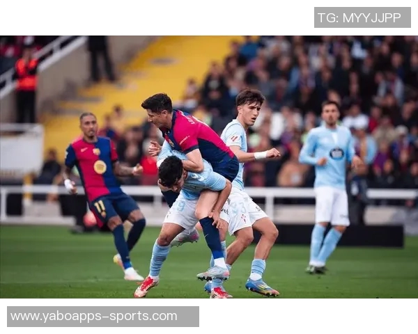 阿斯报道莱万缺席国王杯弗里克计划大幅度轮换阵容