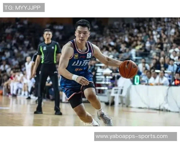 鲁媒评论陈培东逐渐恢复状态鲍威尔表现起伏不定需加强稳定性