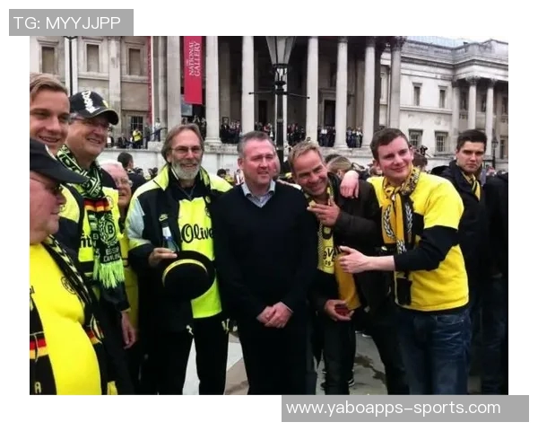 多特传奇保罗兰伯特访问武汉与武汉联镇展开深度交流活动